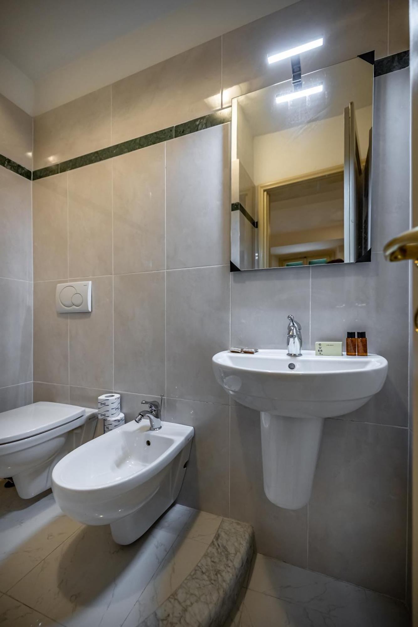Yid Agnolo Three Bedroom Apartment In Florenz Exterior foto
